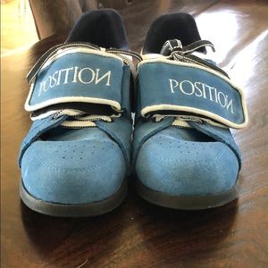 Position blue suede weightlifting shoes